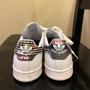 Women’s Adidas Stan Smith (sz 7.5/fit 8.5)